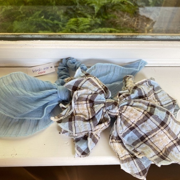 Anthropologie Blue and Plaid Hair Bow  Bundle - Picture 3 of 5